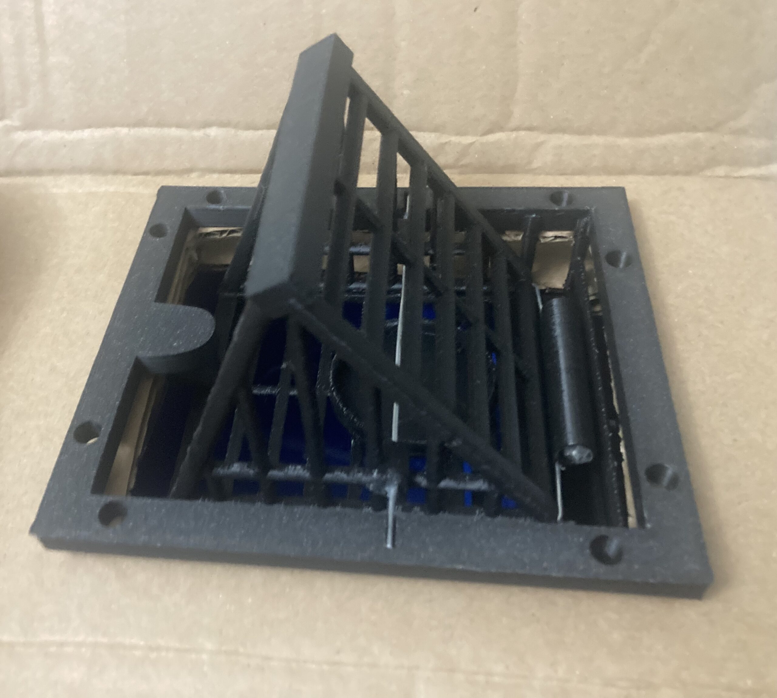 Aviary self-setting Finch trap unit - Image 2